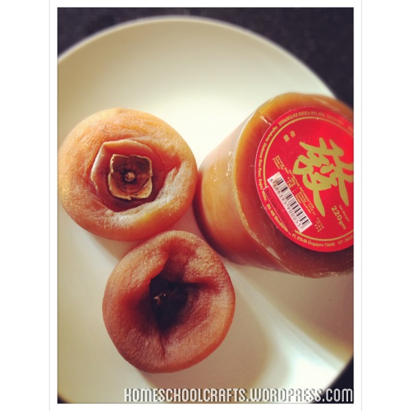 Chinese New Year Food: Dried Persimmons and Nian Gao